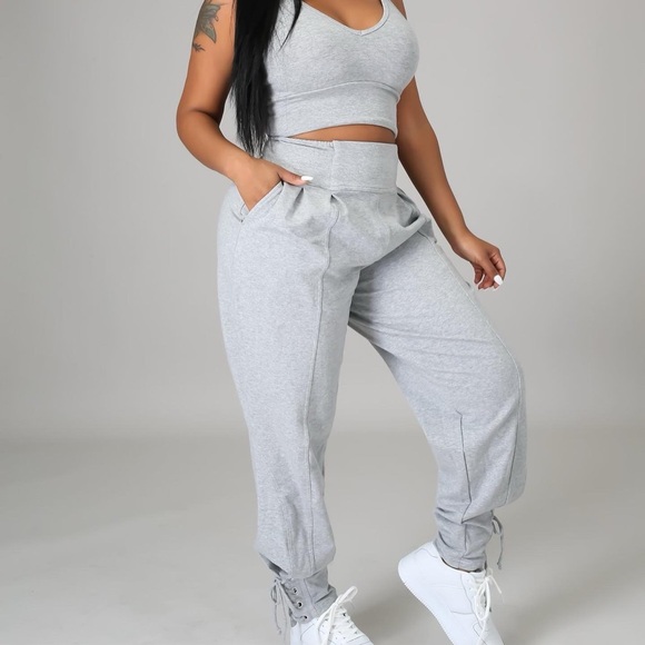 Two piece grey set - Picture 2 of 2